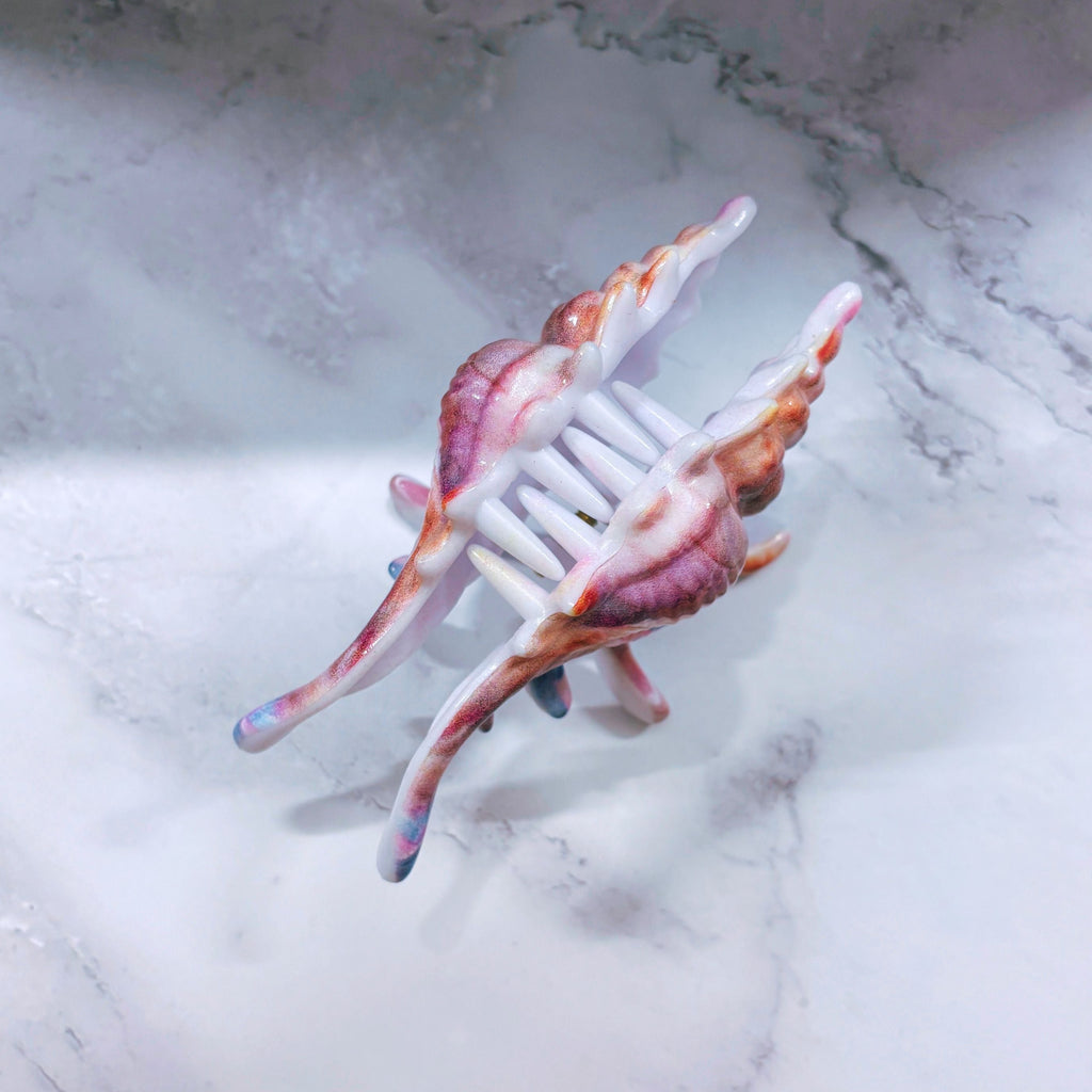Velvet Claws Realistic Conch Shell Hair Claw in Mermaid Colors
