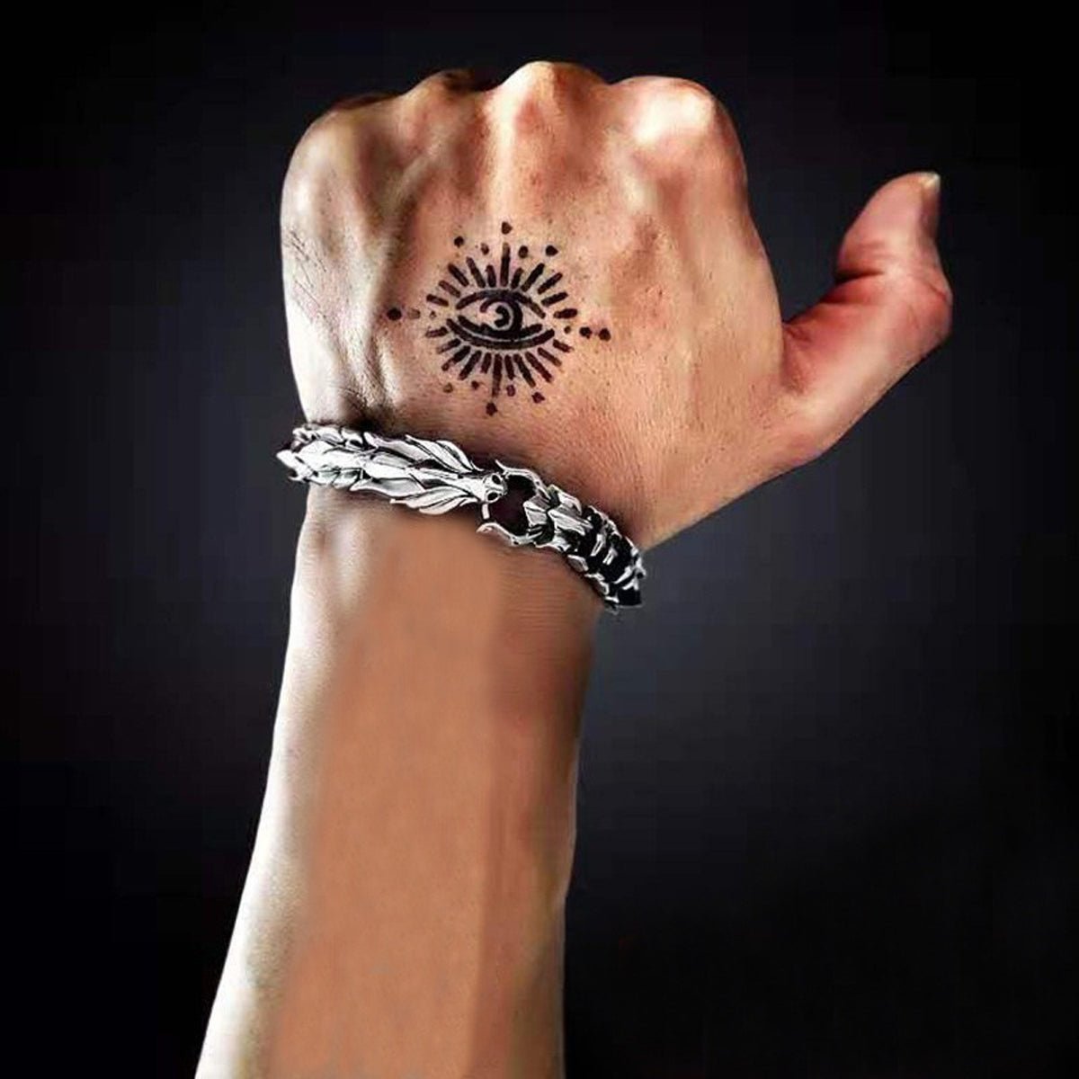 Men’s Dragon Bracelet with High-Quality Alloy and Brave Motif